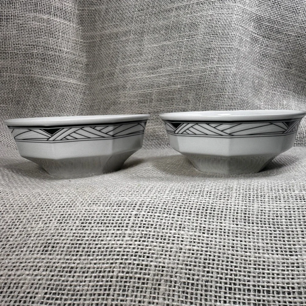 Studio Nova Synthesis Y0031 Black White Geometric Fruit Bowls Set of 2 Thailand